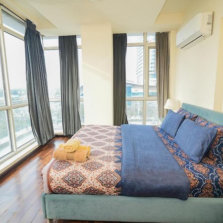 Cozy 2-Bedroom Apartment With King Beds, Balcony & Stunning Views At Elysium Islamabad Extérieur photo